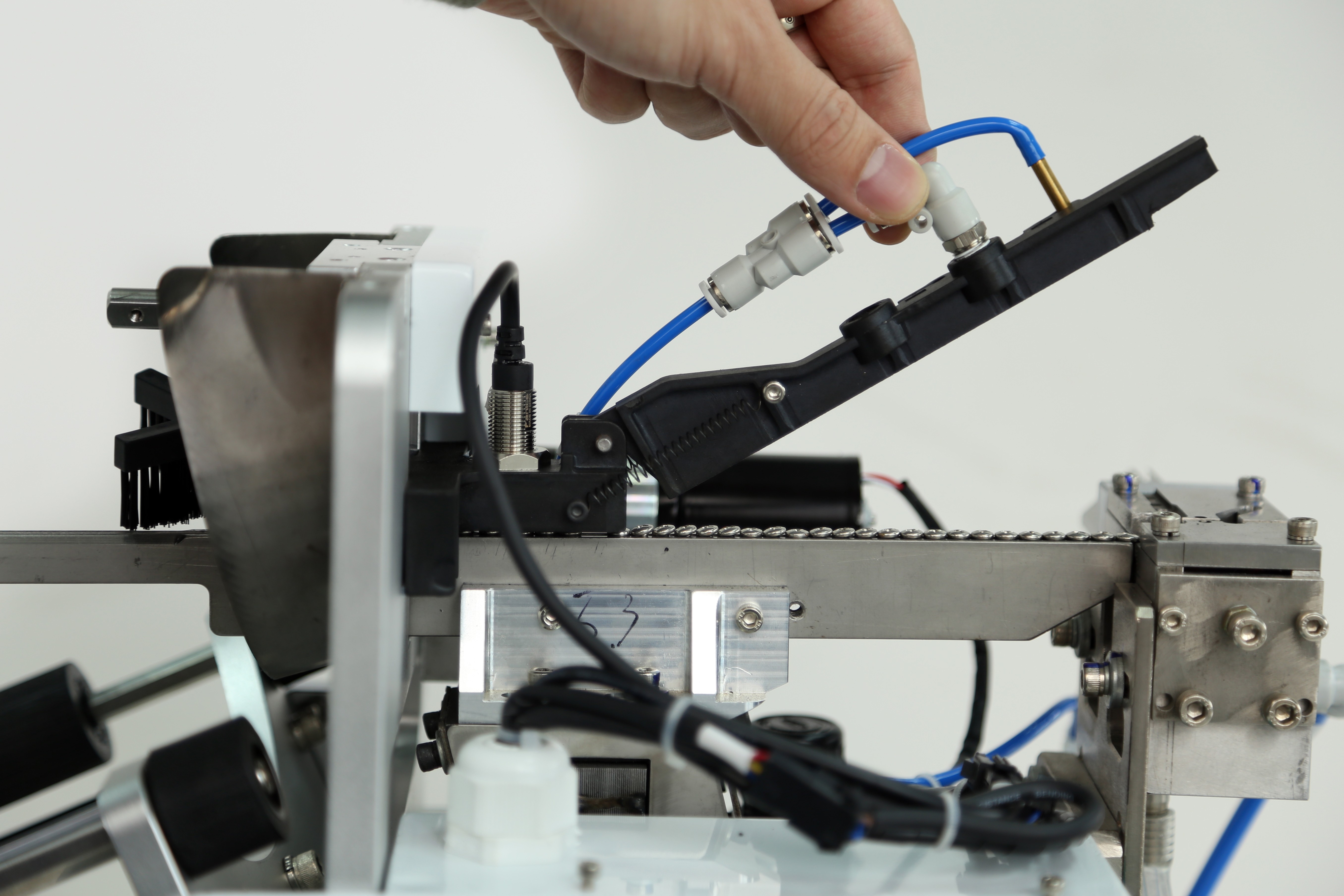 自動(dòng)鎖螺絲機(jī)供料機(jī) 自動(dòng)鎖螺絲機(jī)